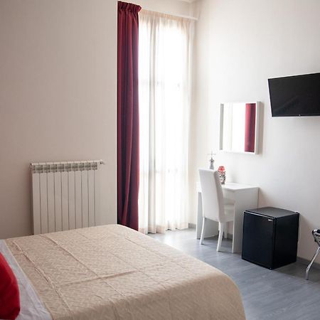 Casa Del Marchese B&B Riposto Δωμάτιο φωτογραφία